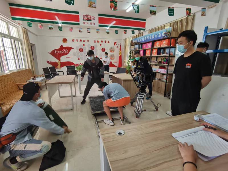 简阳市广告片拍摄公司：极简主义践行者，少即是多的视觉哲学
